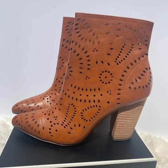 Carlos Santana Dark Tan Bootie - Picture 2 of 7